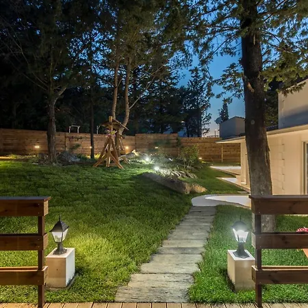 Bila Vila - Where Life Meets Luxury & Nature Villa