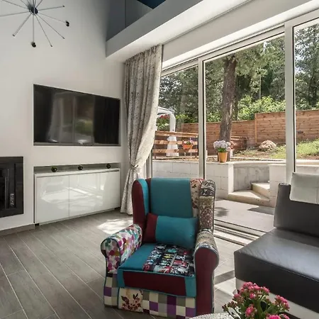 Bila Vila - Where Life Meets Luxury & Nature Villa *