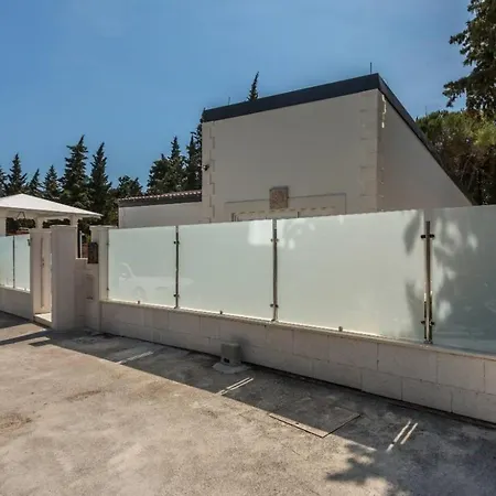 Bila Vila - Where Life Meets Luxury & Nature Villa Split