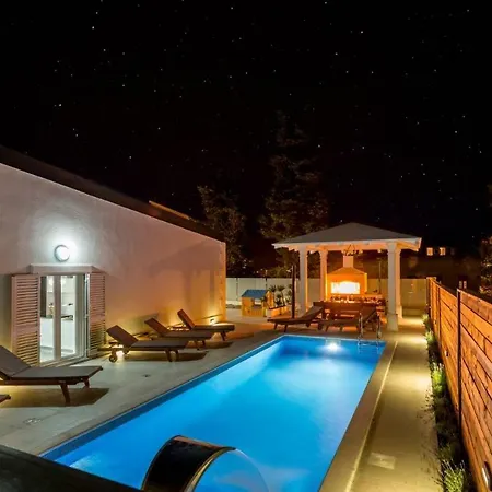 Bila Vila - Where Life Meets Luxury & Nature Villa Split