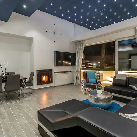 Villa Bila Vila - Where Life Meets Luxury & Nature