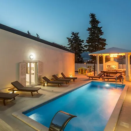 Bila Vila - Where Life Meets Luxury & Nature Villa Split