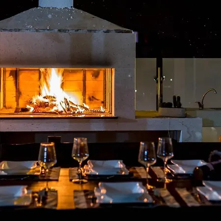 Bila Vila - Where Life Meets Luxury & Nature Σπλιτ